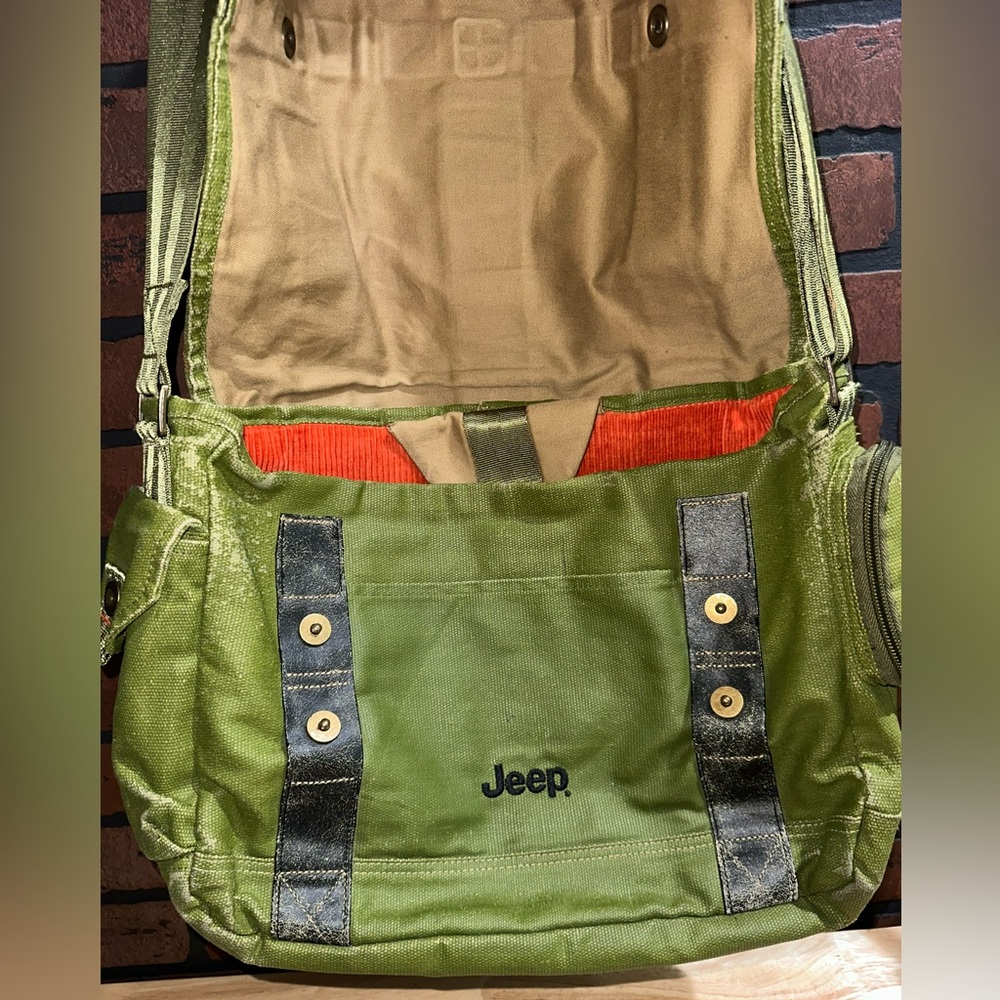 JEEP Green Canvas Messenger Bag